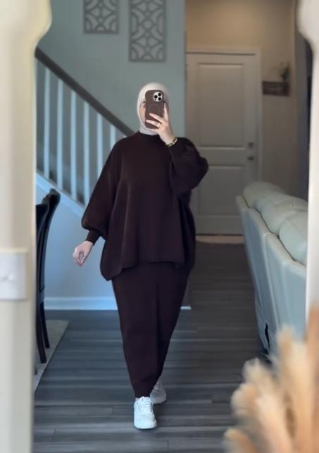 إطلالة دافئة، لمسة ناعمة، وأسلوب راقٍ