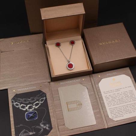 سلسلة بلغاري حمراء-فضي