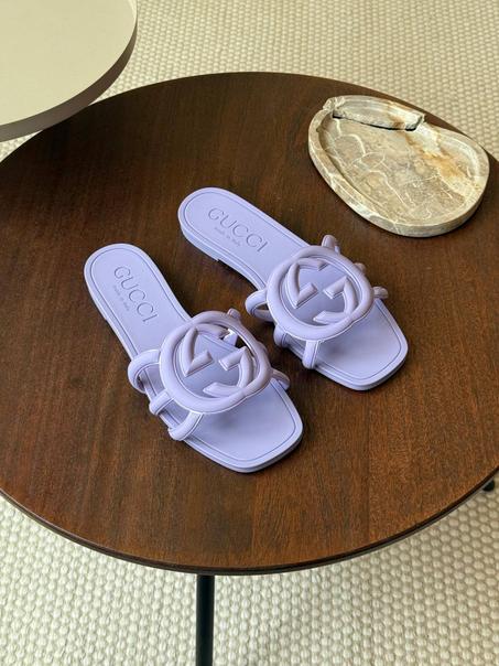 Gucci Interlocking G Rubber Slide Sandals