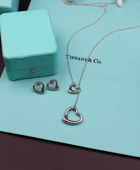 TIFFANY & CO NECKLACE+ EARRINGS