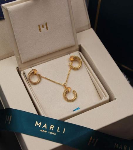 مارلي نيويورك سلسلة + أقراط