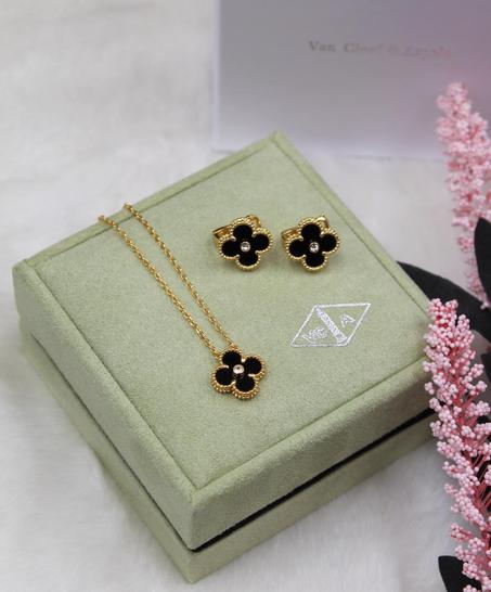 Van Cleef &Arpels motifs Collection