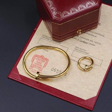 طقم كارتير سوارة +خاتم مسمار جولد