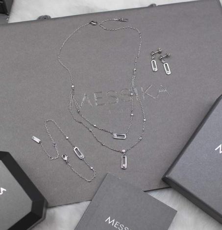 طقم ميسيكا سلسلة + سوار + أقراط فضي
