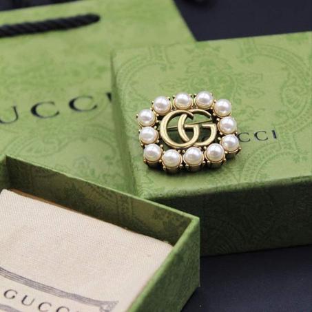 Gucci brooch