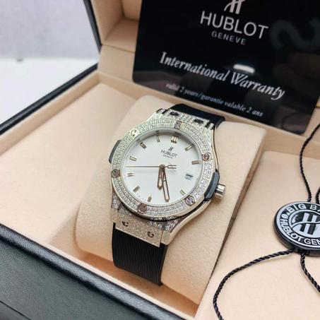 HUBLOT Titanium Classic Fusion Black-White