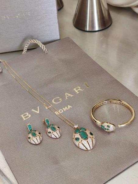 طقم بلغاري كامل سلسلة + سوار + أقراط + خاتم