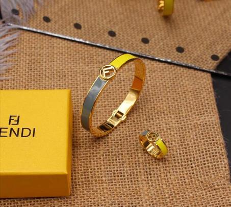 طقم فندي سوار + خاتم أصفر/رصاصي