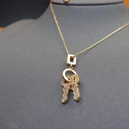 لويس فيتون سلسلة + أقراط على شكل مفتاح فضي