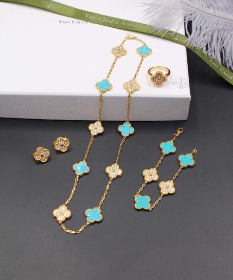 فان كليف طقم كامل سوار + سلسلة + أقراط + خاتم