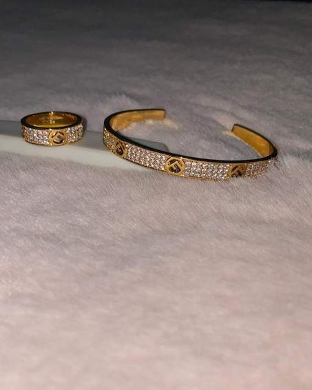 طقم فندي سوار + خاتم جولد مُرصع
