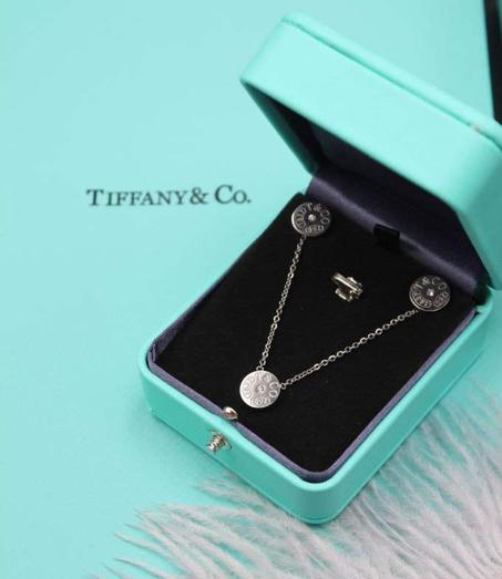 TIFFANY & CO NECKLACE+ EARRINGS