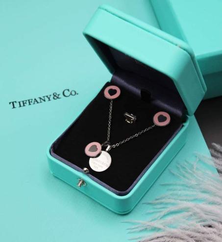 TIFFANY & CO NECKLACE+ EARRINGS