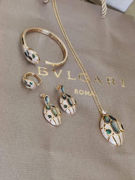 طقم بلغاري كامل سلسلة + سوار + أقراط + خاتم