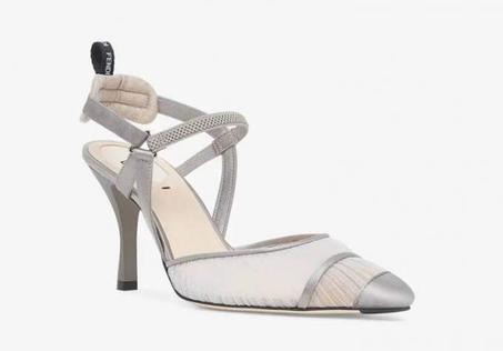 FENDI SLINGBACK PUMPS SILVER
