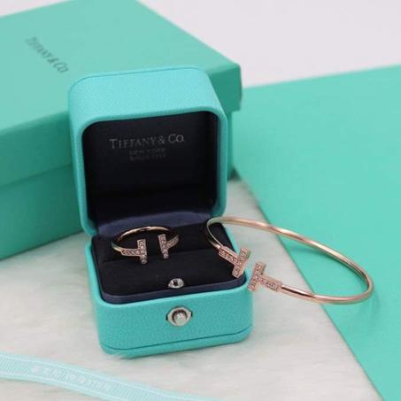 TIFFANY & CO BRACELET+ RING ROSE GOLD WITH DIAMOND