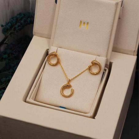 مارلي نيويورك سلسلة + أقراط