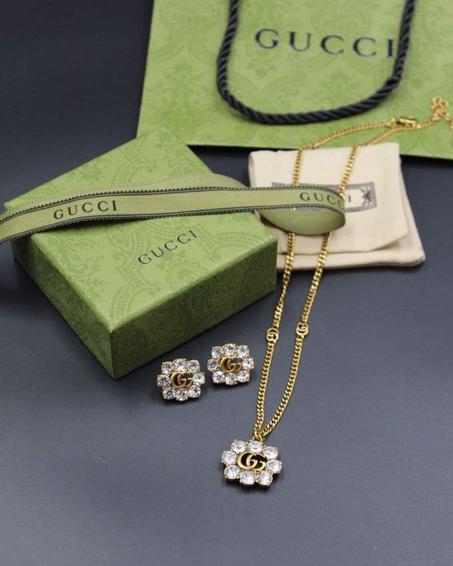 Gucci necklace & earrings