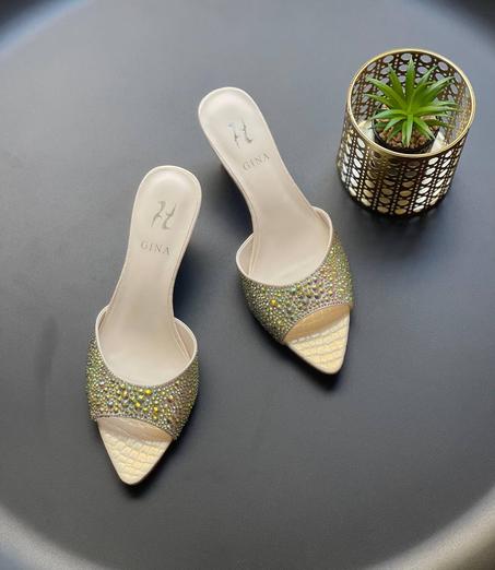 Gina Brand New Women's