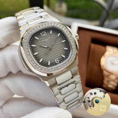 PATEK PHILIPPE NAUTILUS Silver