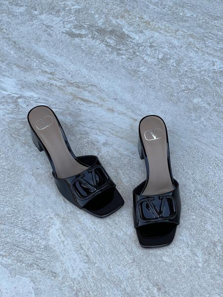 Vlogo Signature Patent Leather Slide Sandal 60Mm