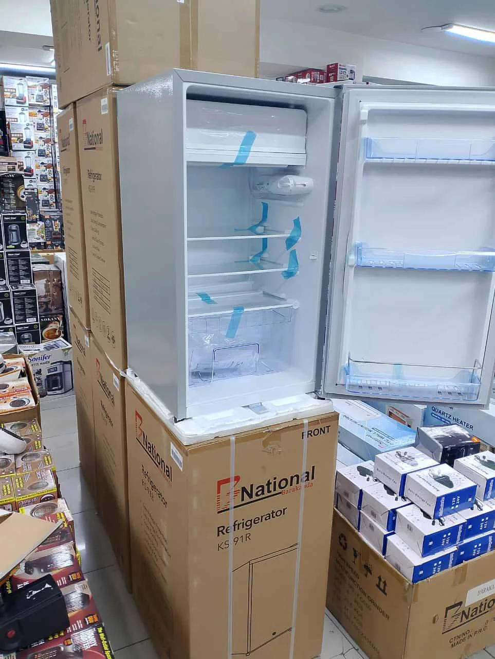 ثلاجة صغيرة "ميني بار" 91 لترًا من B National