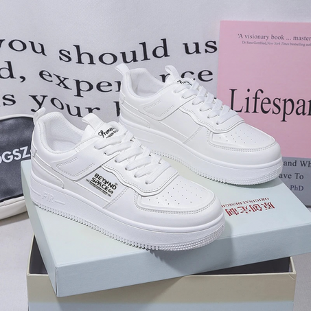 حذاء أنيق تصميم مريح موديل 2023