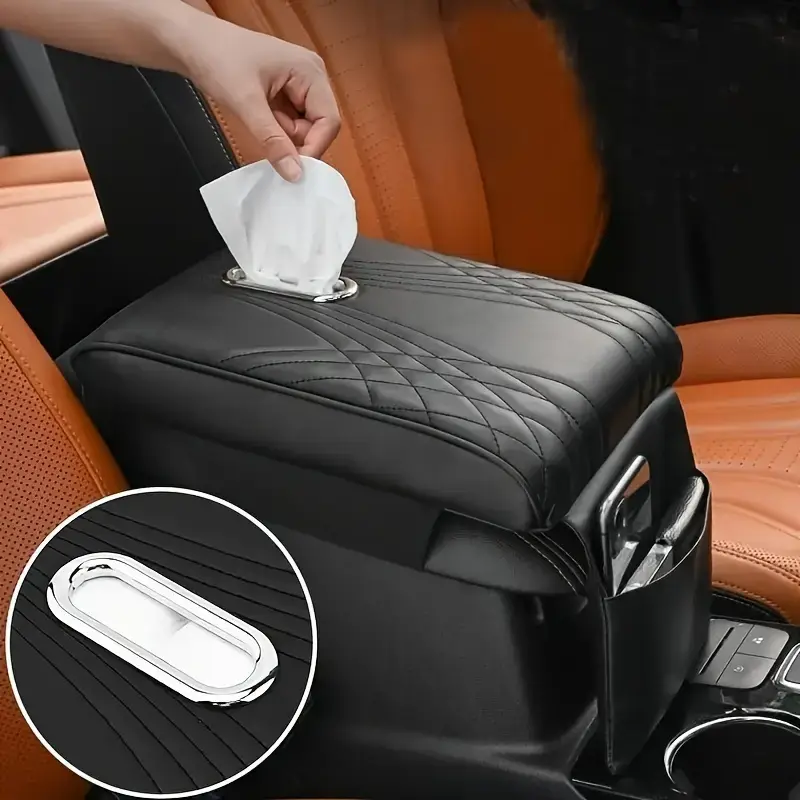 Coussin pour accoudoir intégrant un porte-mouchoirs et un espace de rangement pratique.