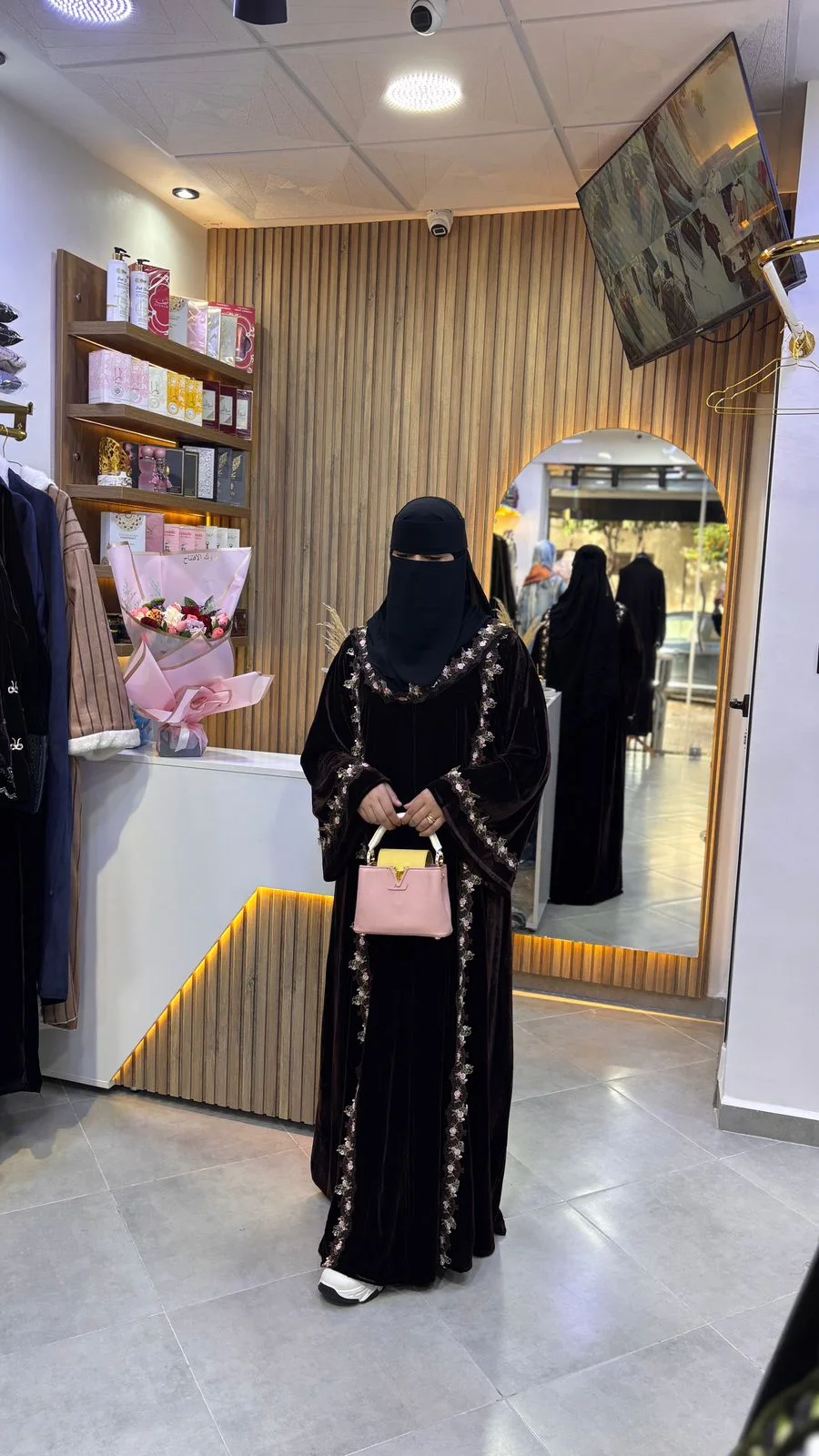 عباية روح المخمل