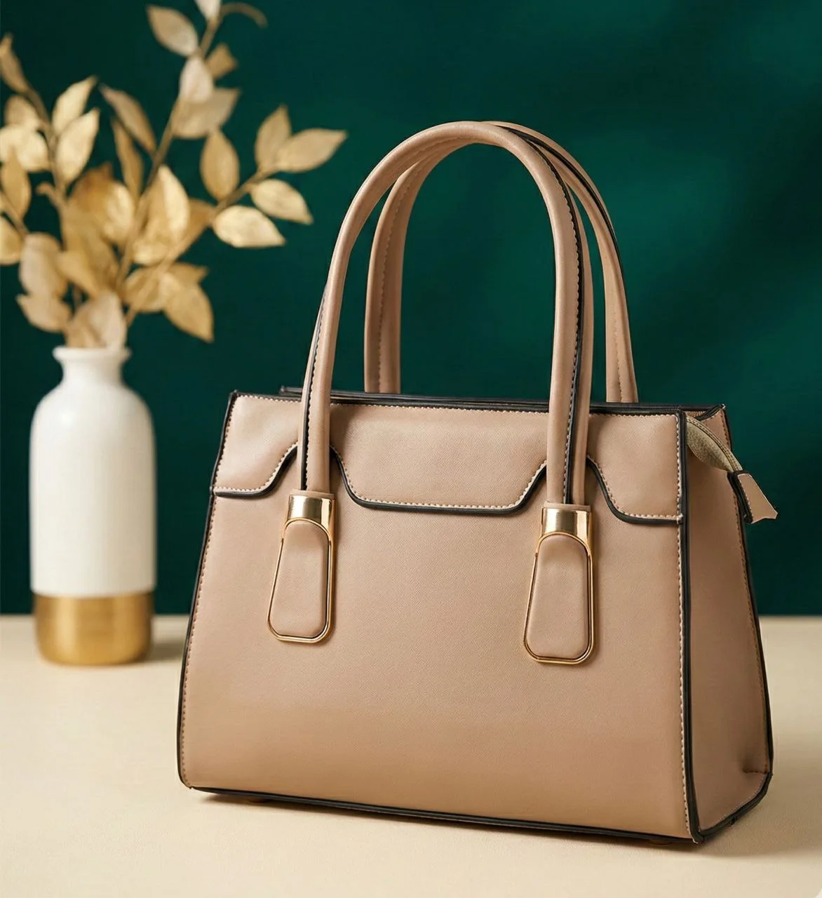Sac à Main Élégant – Chic Intemporel pour Toutes les Occasions