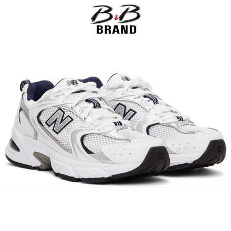 New Balance 530 trainers in Navy