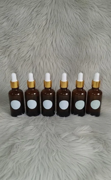 زيت نواة التمر الفاخر بالأعشاب الطبيعية