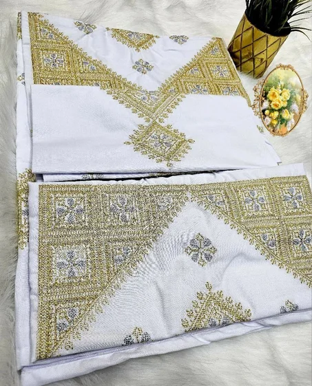 غطاء السرير المغربي بالصقلي
