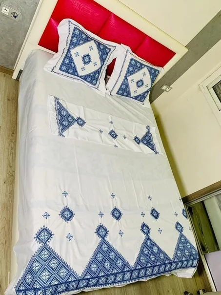 غطاء السرير المغربي التقليدي بلونين اثنين