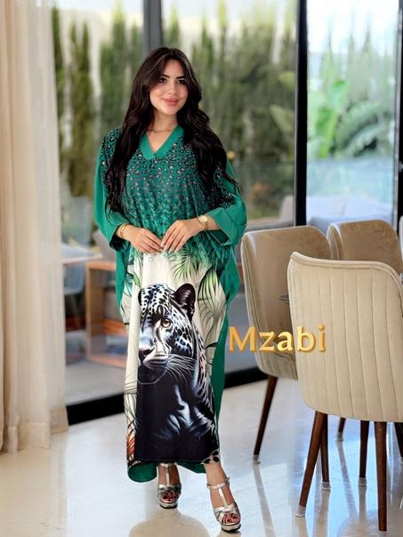 فراشة HERMÈS غاية في الاناقة