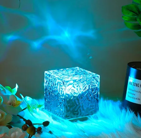 .مصباح مكعب بتصميم أضواء الشفق القطبي بـ 16لونًا مثالي لديكور غرفة النوم