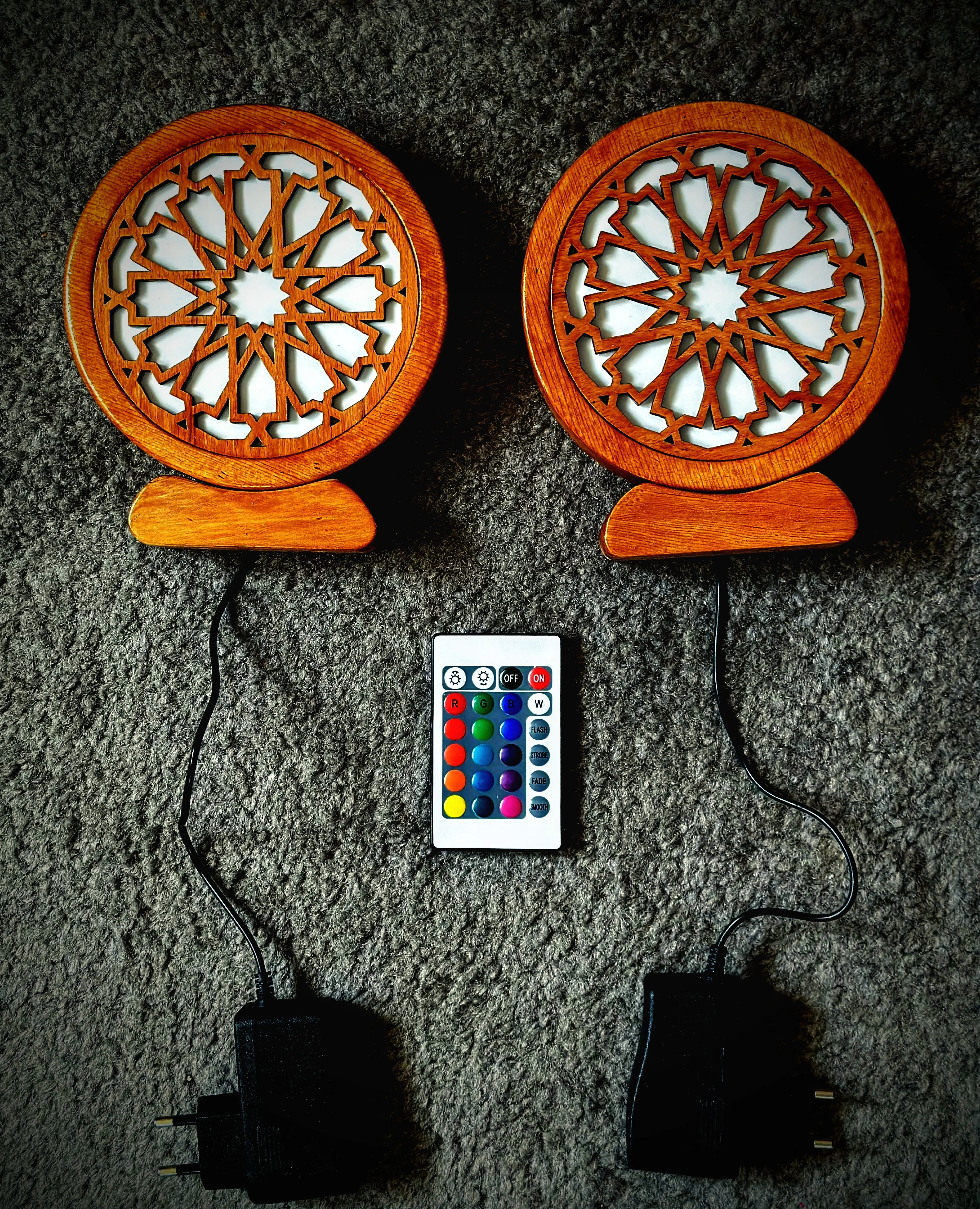 باك فيوز متغير الألوان RGB بجهاز تحكم عن بعد، عالي الجودة برونق الطراز المغربي التقليدي المعاصر، مصنوع يدويا من خشب الأرز + توصيل مجاني لحد باب البيت والدفع عند الإستلام.