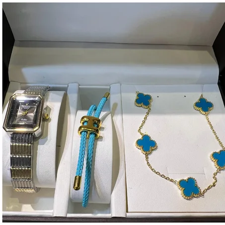 Vera Premium Blue Clover  – Elegant Gift for Women
