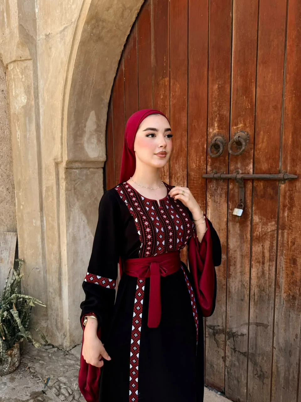 عباية توليب —أناقة ملكية