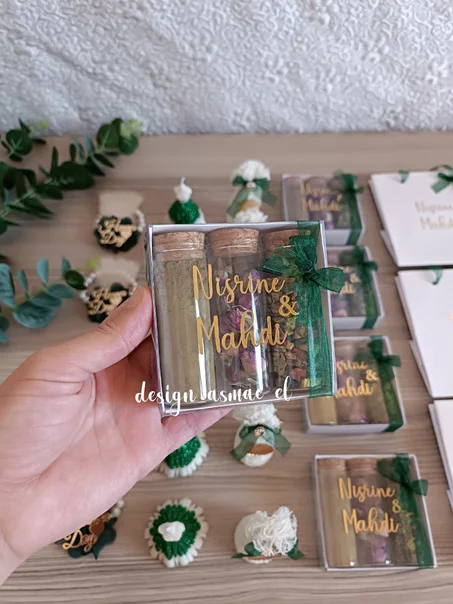 علبة أنيقة لهدايا الأعراس بتصميم راقٍ ومميز