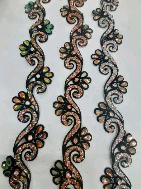 قالون تزيين الملابس