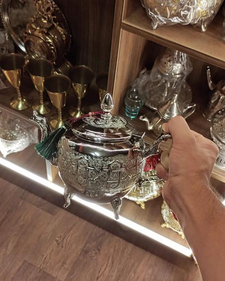 براد تقليدي فضة