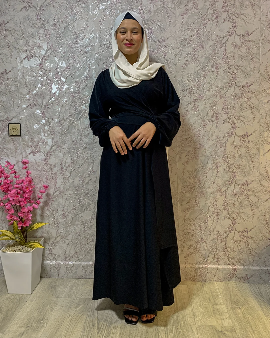 فستان من الكريب بألوان خريفية 2025