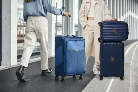 الامتعة والحقائب