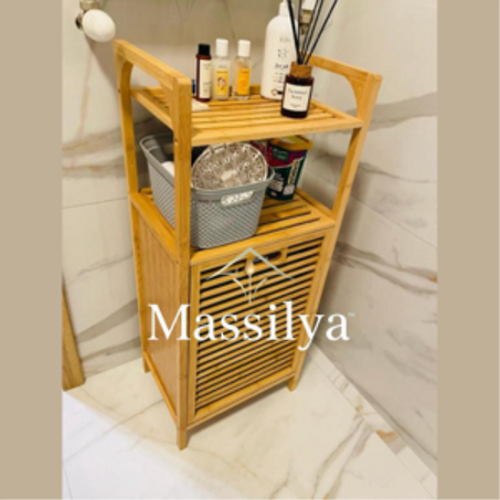 أضف لمسة من التنظيم والأناقة إلى حمامك مع هذه السلة العصرية للغسيل.