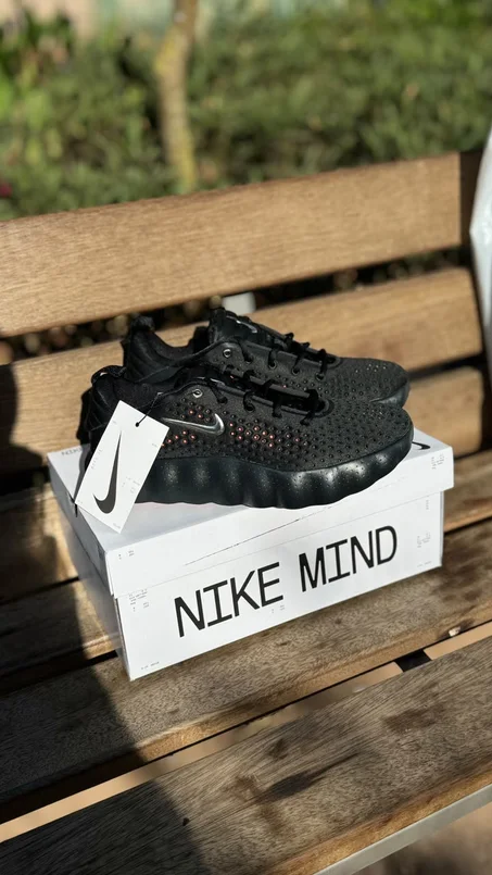 NIKE MIND 001 NOIRE