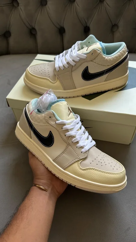 NIKE AIR JORDAN