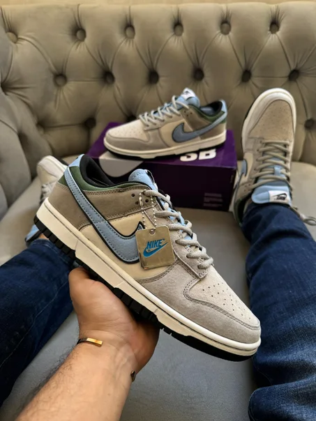 NIKE dunk low sb
