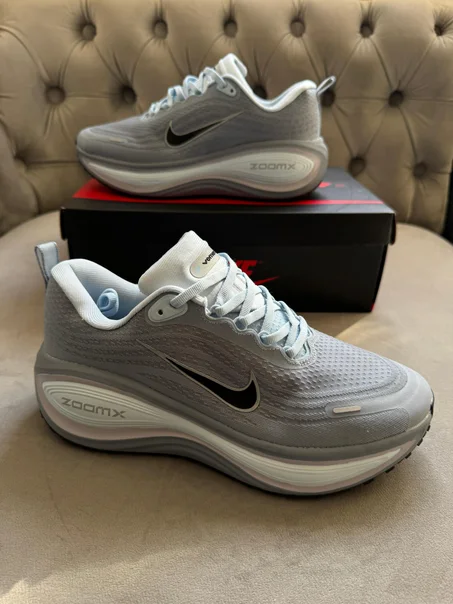 NIKE ZOOM X VOMERO PLUS