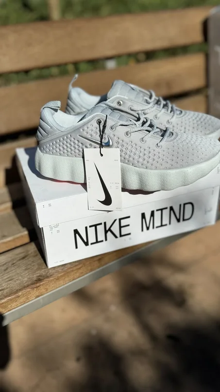 NIKE MIND 001 GRIS